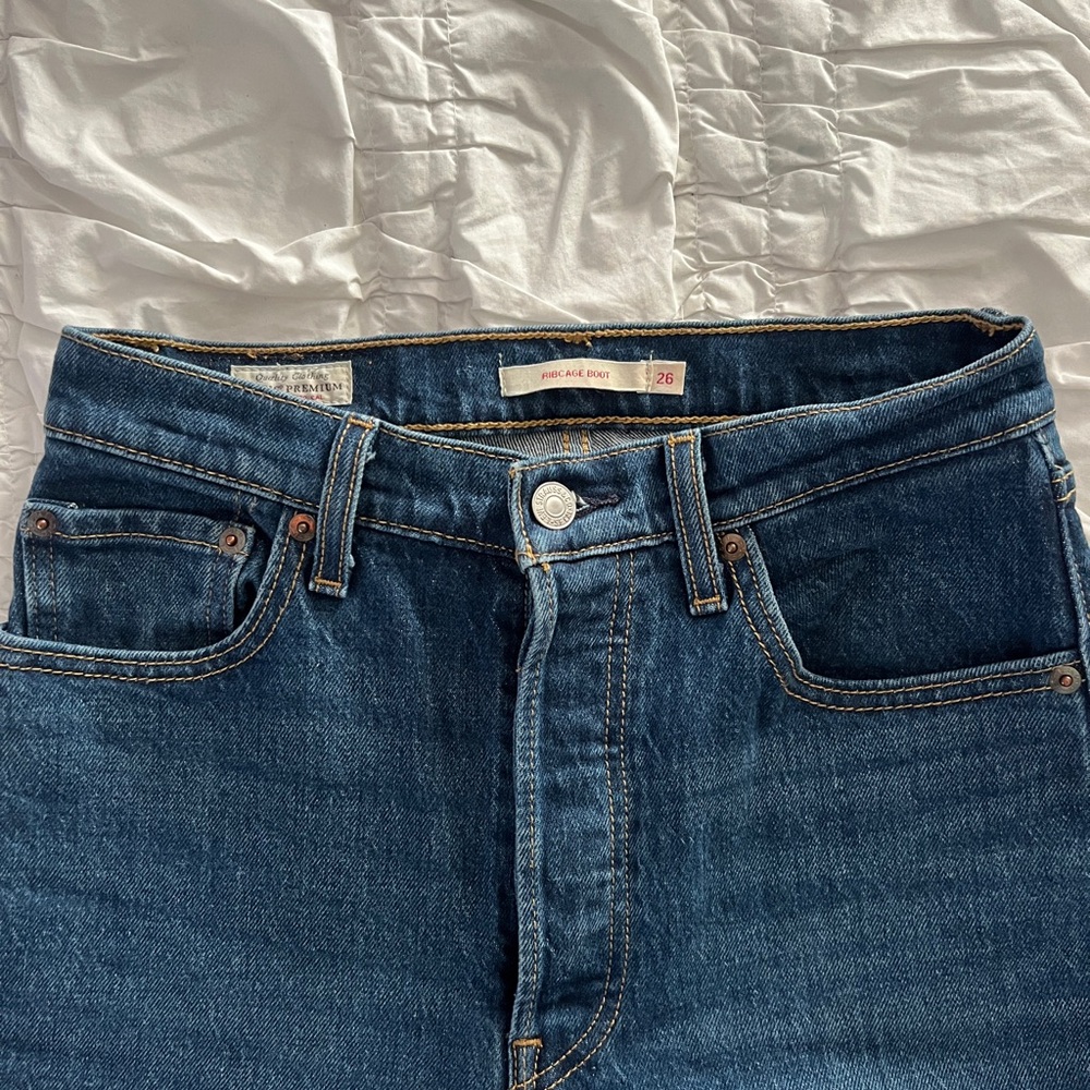 Levi’s Ribcage Boot: Size 26